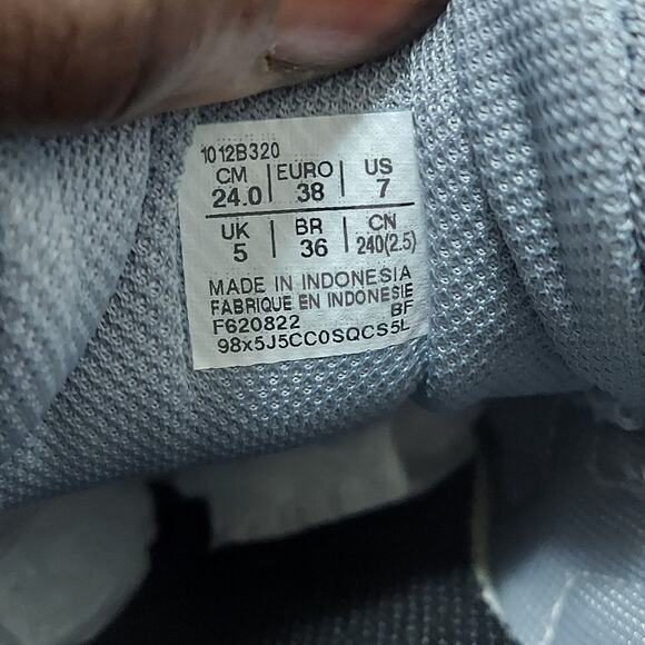 Asics Gel Contend 8 Running Sneakers - Women's Size New With Box - Picture 9 of 9